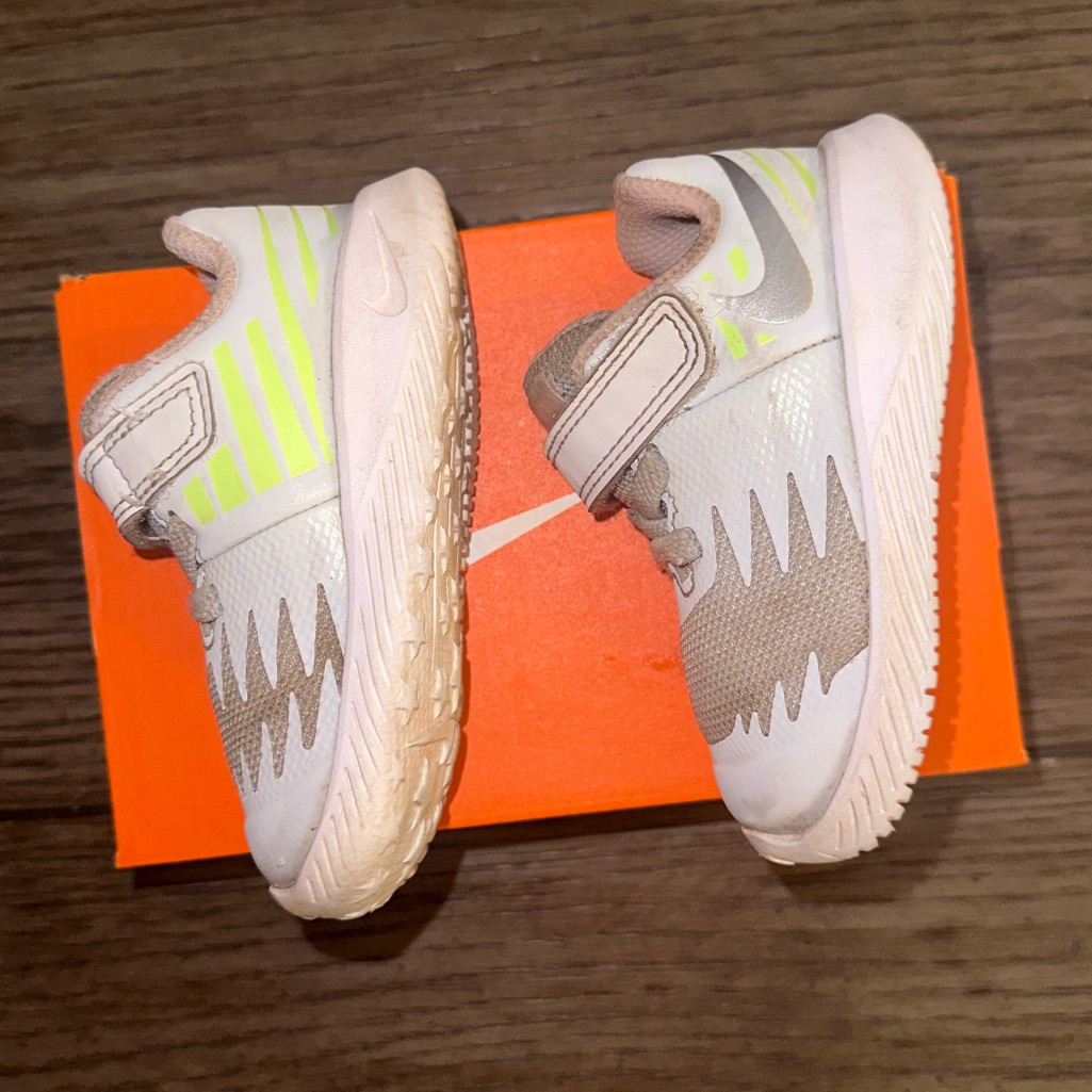 Nike Star Runner Toddler Shoe Size 4c
